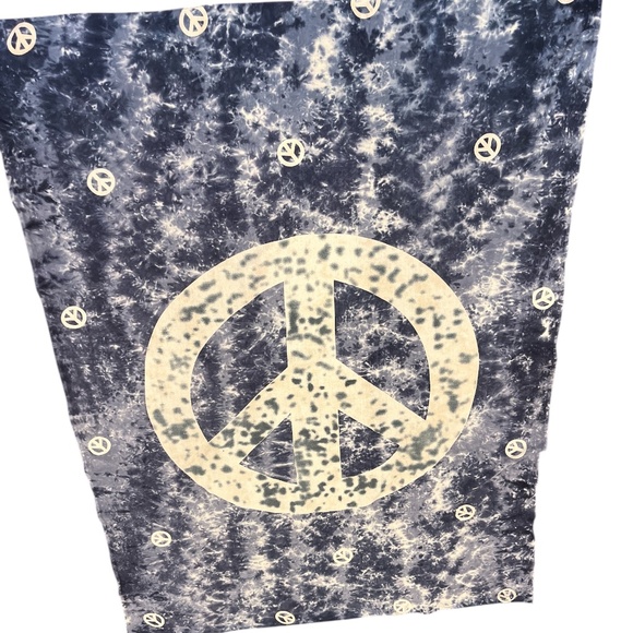 Source Unknown Other - Full Length Navy/White Festival Peace Sign Tie-Dye Tapestry